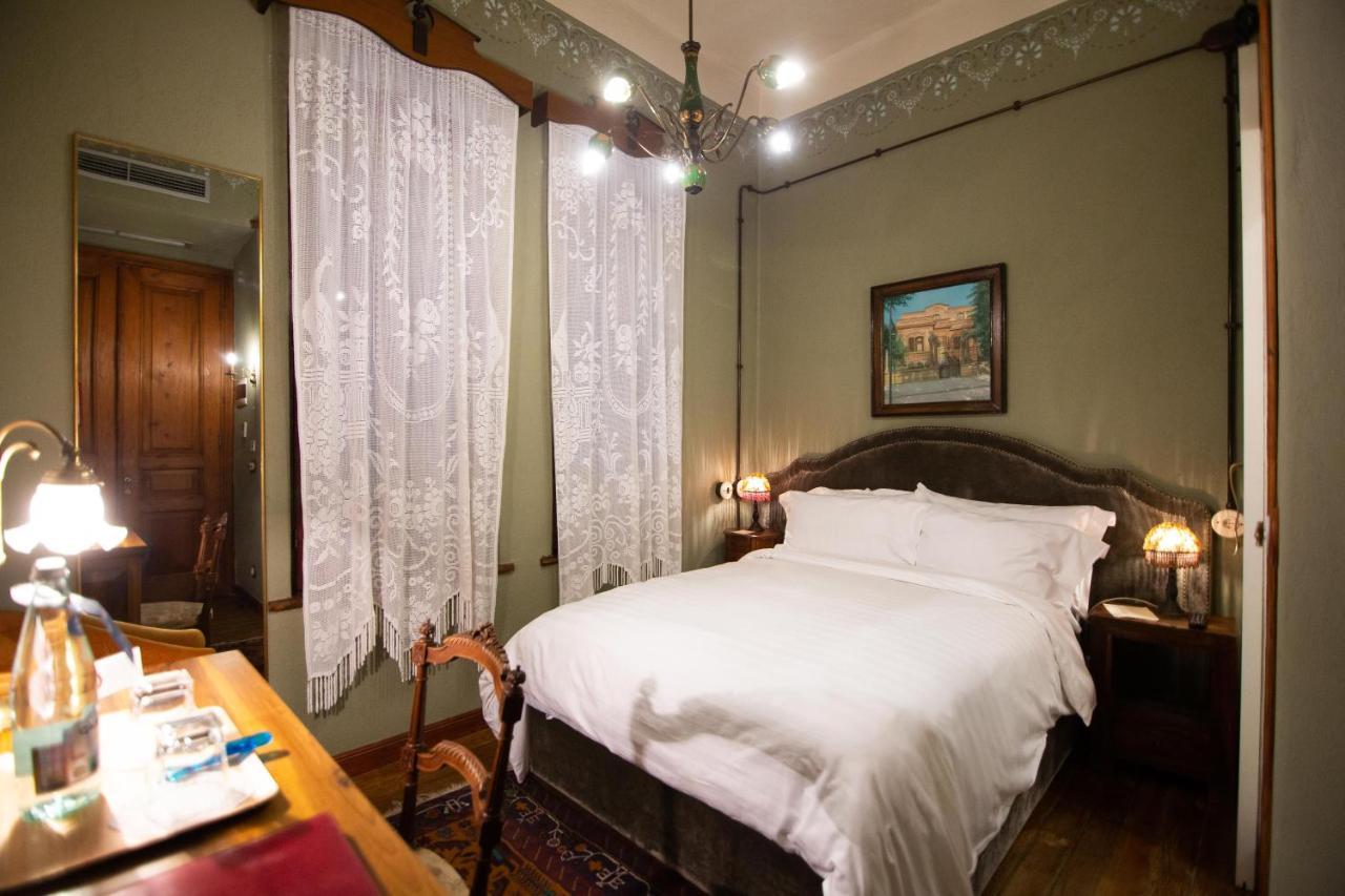 Vila Ebel Hotel Pool & Spa Korce Bagian luar foto