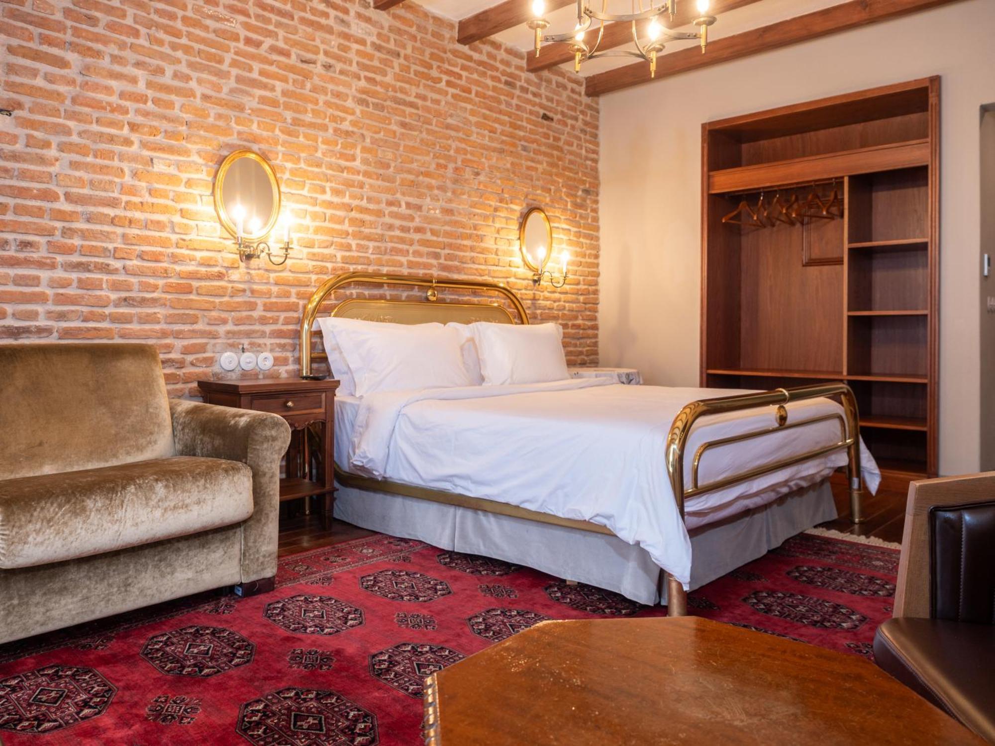 Vila Ebel Hotel Pool & Spa Korce Bagian luar foto